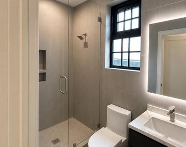 2115 Ward Court Nw - Photo Thumbnail 4