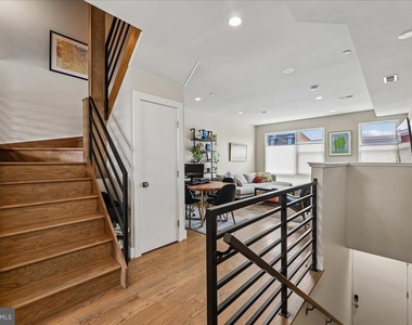 619 Harvard Street Nw - Photo Thumbnail 3