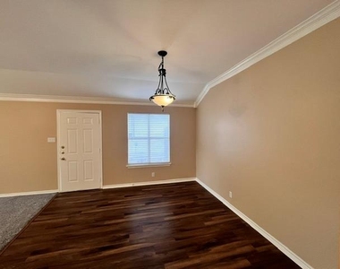 13330 Water Oak Ln - Photo Thumbnail 9