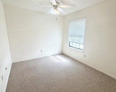 728 W San Antonio St - Photo Thumbnail 5