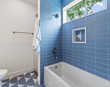 303 Woodward St - Photo Thumbnail 24