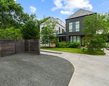 303 Woodward St - Photo Thumbnail 2