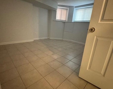 45 Rhode Island Avenue Nw - Photo Thumbnail 6