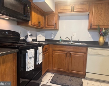 45 Rhode Island Avenue Nw - Photo Thumbnail 4