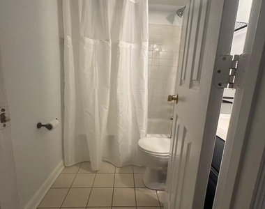 45 Rhode Island Avenue Nw - Photo Thumbnail 7