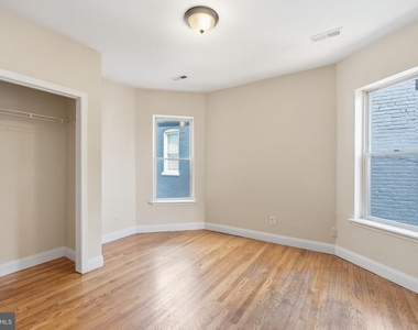 720 Gresham Place Nw - Photo Thumbnail 12