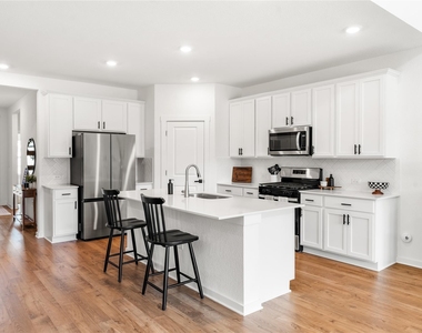 1828 Walnut Grove Bnd - Photo Thumbnail 7