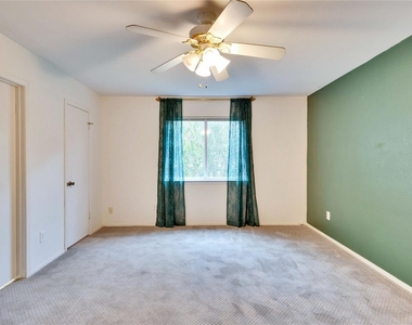 9706 Moorberry St - Photo Thumbnail 8