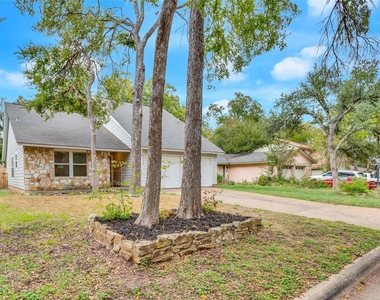 9706 Moorberry St - Photo Thumbnail 23