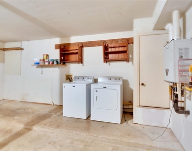 9706 Moorberry St - Photo Thumbnail 18