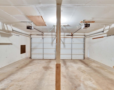 9706 Moorberry St - Photo Thumbnail 17