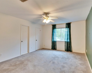 9706 Moorberry St - Photo Thumbnail 9