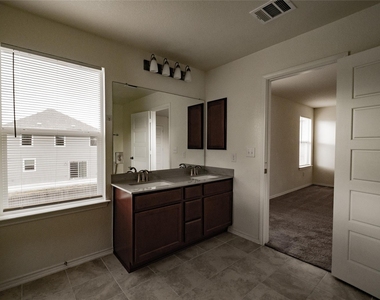 6412 Carriage Pines Dr - Photo Thumbnail 25