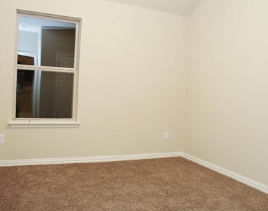 152 Belford St - Photo Thumbnail 17