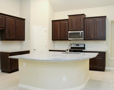 152 Belford St - Photo Thumbnail 5