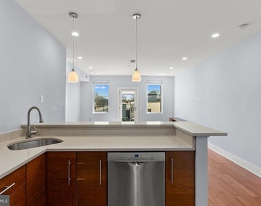 440 Rhode Island Avenue Nw - Photo Thumbnail 6