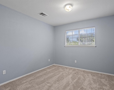 12629 James Polk St - Photo Thumbnail 15