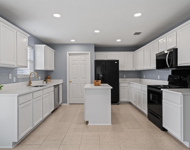 12629 James Polk St - Photo Thumbnail 10