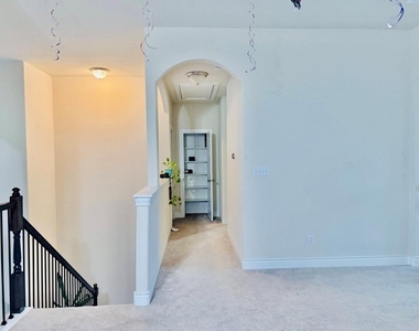 3925 Gildas Path - Photo Thumbnail 27