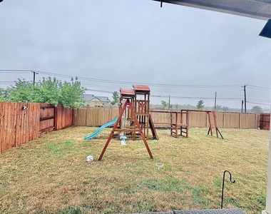 3925 Gildas Path - Photo Thumbnail 39