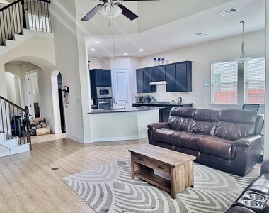 3925 Gildas Path - Photo Thumbnail 3