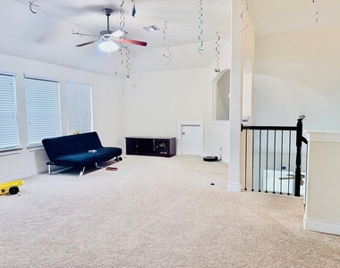 3925 Gildas Path - Photo Thumbnail 23