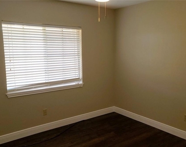 2517 Jacqueline Dr - Photo Thumbnail 20