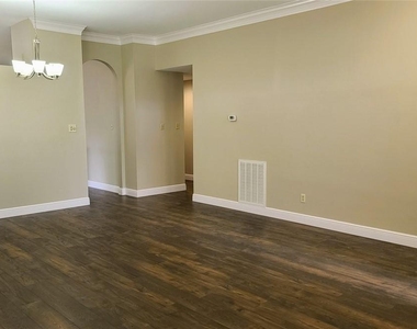 2517 Jacqueline Dr - Photo Thumbnail 5