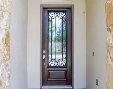 184 Fort Cobb Way - Photo Thumbnail 2