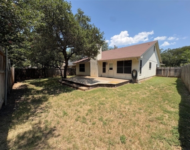 2902 Sabinal Trl - Photo Thumbnail 29