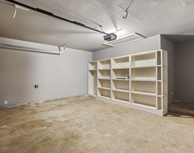 2656 Bradley Ln - Photo Thumbnail 27