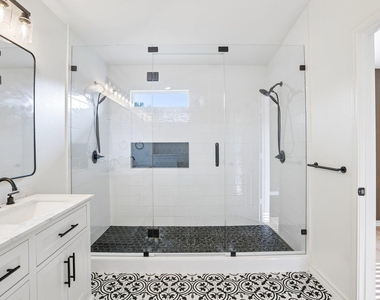 2656 Bradley Ln - Photo Thumbnail 25