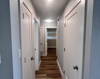 200 Deen Ave - Photo Thumbnail 10