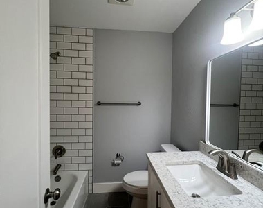 200 Deen Ave - Photo Thumbnail 11