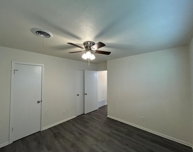 3601 Catalina Dr Nw - Photo Thumbnail 11