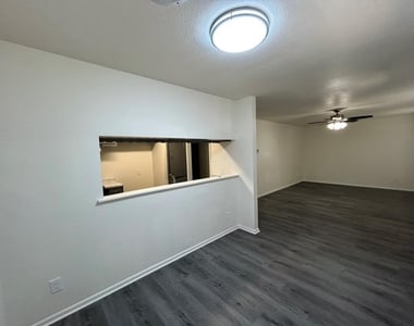 3601 Catalina Dr Nw - Photo Thumbnail 5