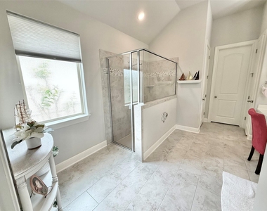 4309 Orange Blossom Pass - Photo Thumbnail 15