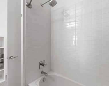 507 Sabine St - Photo Thumbnail 18