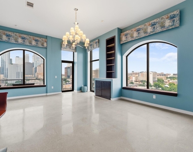 507 Sabine St - Photo Thumbnail 7