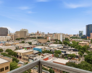 507 Sabine St - Photo Thumbnail 24