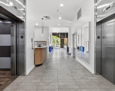 507 Sabine St - Photo Thumbnail 27