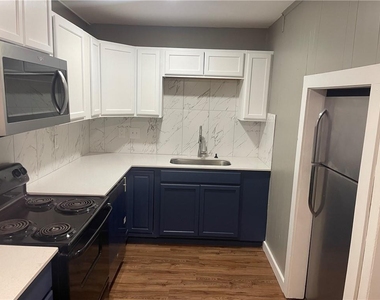 1113 Haynes St - Photo Thumbnail 4