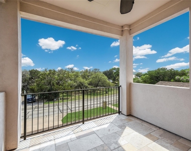 18400 Lakepoint Cv - Photo Thumbnail 24