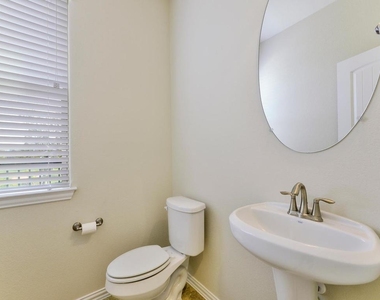 2617 Creeping Vine Ct - Photo Thumbnail 18