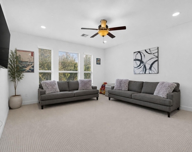 3904 Piana Pl - Photo Thumbnail 25