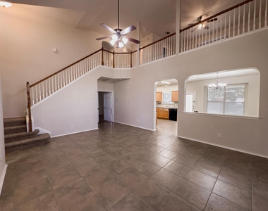320 Peanut Dr - Photo Thumbnail 1