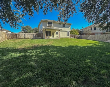 320 Peanut Dr - Photo Thumbnail 9