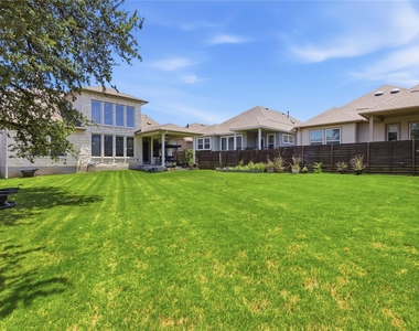 7220 Poulain Dr - Photo Thumbnail 35