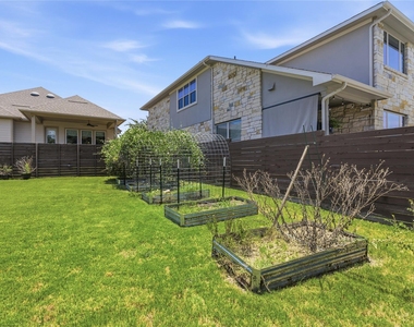 7220 Poulain Dr - Photo Thumbnail 36