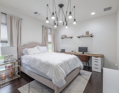 2705 Halcyon Dr - Photo Thumbnail 11